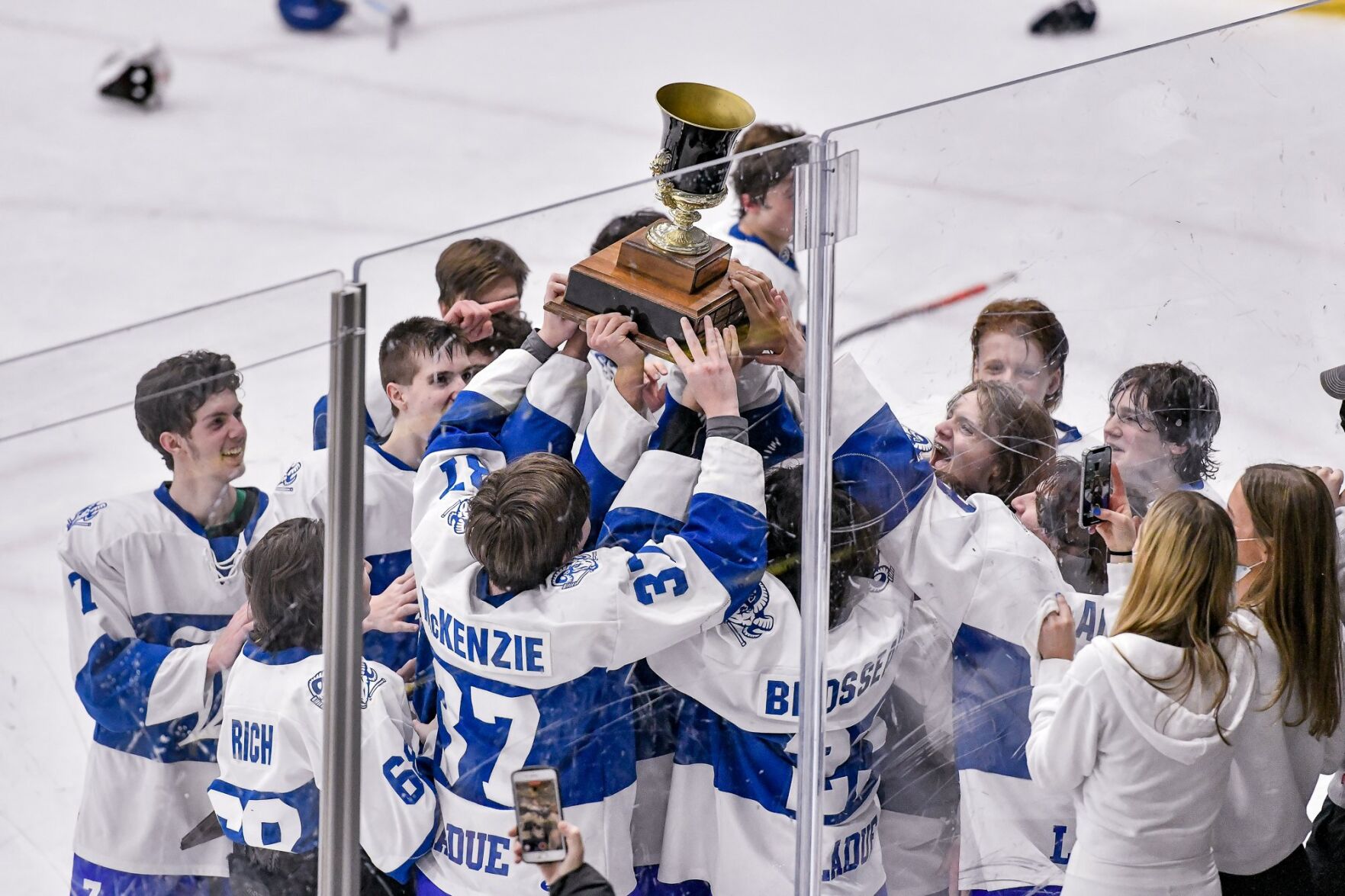 03/06/2021 - ice hockey - Ladue vs. FH Central